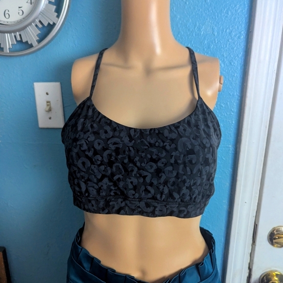 Lululemon Black Leopard Print Crop Top - Picture 1 of 6